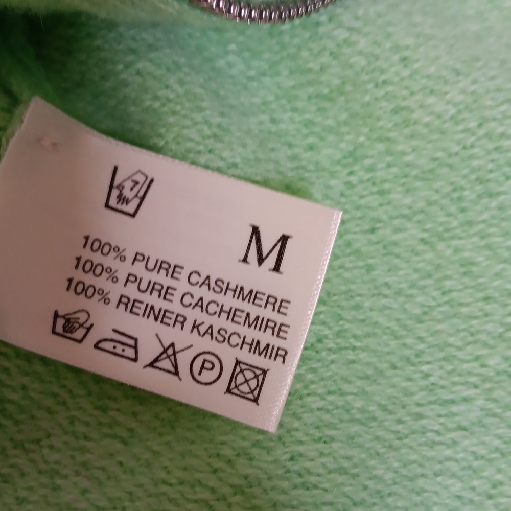 HAWICK OF SCOTLAND..CASHMERE ZIP VEST..MEDIUM..VINTAGE - Picture 5 of 5